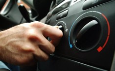 Mách bạn cách sử dụng điều hòa ô tô vừa mát vừa tiết kiệm nhiên liệu trong mùa hè
