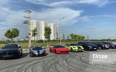 Dàn siêu xe bất ngờ tụ hội tại Hà Nội, có cả Lamborghini Urus và Tesla Model X