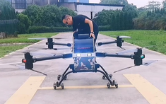 Air F1 - Chiếc mô tô bay nguồn gốc Trung Quốc có thể chở 2 người và lên cao 100 mét