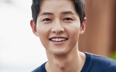 Song Joong Ki hẹn hò nữ luật sư sau khi ly hôn Song Hye Kyo?