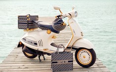 Vespa 946 đã sang nay càng sang hơn với phiên bản giới hạn Christian Dior