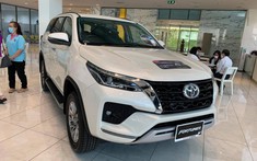Mới ra mắt tại Thái Lan, Toyota Fortuner 2020 bản 2.4 V có gì "hot"?
