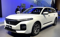 Baojun RC-5W - Mẫu wagon đẹp nhất từ trước tới nay của Trung Quốc chính thức ra mắt