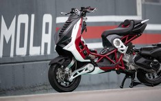 Xe tay ga cơ bắp đến từ Ý mang tên Itajet Dragster ra mắt màu mới như rô-bốt biến hình