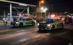 Hài hước câu chuyện cảnh sát mang xe tuần tra đi đua drag, dân chúng ủng hộ hết mình