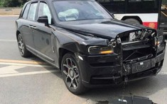 Rolls-Royce Cullinan tông vào xe Changan đang quẹo trái, thiệt hại ước tính hơn 6,5 tỷ đồng