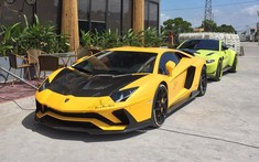 Cặp siêu xe hơn 60 tỷ đồng của chủ nhân McLaren Senna độc nhất Việt Nam khoe dáng tại Hải Dương