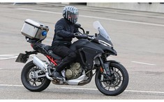 Lộ ảnh cực rõ nét về Ducati Multistrada V4 trên đường thử, được trang bị cảnh báo va chạm cực "xịn"
