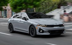 Kia K5 2021 trình làng với động cơ tăng áp 2.5L, đe dọa Toyota Camry và Honda Accord
