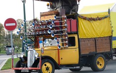 Le Mecanophone - Chiếc xe tải kiêm nhạc cụ quái lạ nhất trên đời