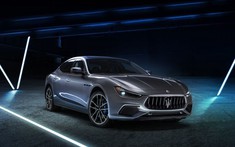 Maserati Ghibli 2021 phiên bản tiết kiệm xăng trình làng