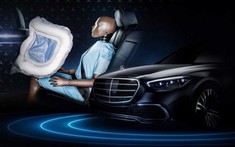 Mercedes-Benz S-Class 2021 có thêm túi khí bảo vệ hành khách ngồi phía sau trong tai nạn trực diện