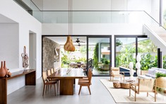 Nhà 2 tầng miền nhiệt đới - chốn ẩn náu bình yên, xanh mát