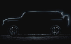 GMC Hummer EV hé lộ hình bóng của cả bản SUV và bán tải, hứa hẹn nhiều tính năng hấp dẫn