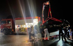 Quảng Ninh: Ô tô Mazda lao xuống biển Hạ Long, 3 người tử vong thương tâm