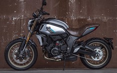 Xế hoài cổ Trung Quốc, kiểu dáng "sexy" CFMoto 700CL-X sẽ trình làng vào cuối năm nay