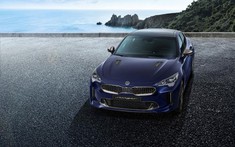 Sedan thể thao Kia Stinger 2021 lộ diện với loạt nâng cấp về cả ngoại hình lẫn nội thất