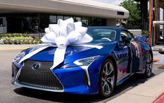 Cần 46 tỷ đồng để sở hữu chiếc Lexus LC 500 Convertible 2021 đầu tiên này