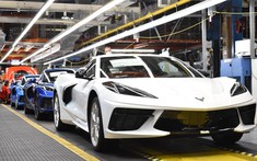 Chevrolet Corvette thứ 1,75 triệu rời nhà máy với màu sơn gây thương nhớ