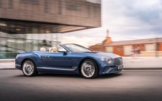Bentley Continental GT Convertible Mulliner trình làng với lưới tản nhiệt và bộ lazăng tuyệt đẹp