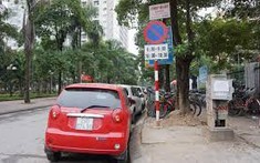 Mức phạt với lỗi ô tô dừng đỗ xe sai quy định mới nhất theo luật