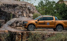 Áp lực từ tháng Ngâu lẫn Toyota Hilux 2020 vừa ra mắt, đại lý giảm giá Ford Ranger tới 70 triệu đồng