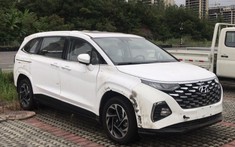 MPV mới Hyundai Custo lộ diện "bằng xương, bằng thịt", ra mắt trong năm nay