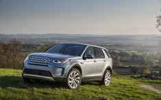 Land Rover Discovery Sport: Giá xe Land Rover Discovery Sport và khuyến mãi tháng 8/2020