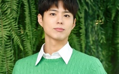 Park Bo Gum nhập ngũ