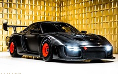 Chiếc Porsche 935 thân vỏ hoàn toàn bằng sợi carbon này đang được chào bán giá xấp xỉ 40 tỷ đồng