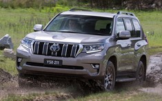 Toyota Land Cruiser Prado 2021 trình làng với động cơ mạnh hơn, màn hình trung tâm lớn hơn