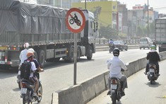 Mức phạt chi tiết với lỗi sai làn xe máy trong năm 2020