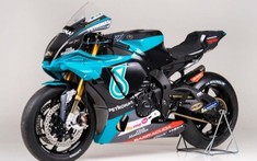 Chi tiết Yamaha R1 Petronas Replica - Siêu mô tô đua phiên bản kỷ niệm với giá lên đến 1,26 tỷ đồng