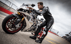 RST ra mắt đồ bảo hộ cho Biker tích hợp công nghệ túi khí hiện đại