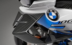 Siêu "cá voi" BMW M1000RR ra mắt cùng loạt thông số đỉnh cao, mối đe dọa mới tại giải đua WSBK