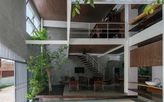 Nhà Vũng Tàu bên ngoài bọc tôn đơn giản, bên trong tiện nghi bất ngờ