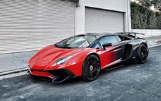 Nếu thấy chiếc McLaren 720S mới đổi áo tại Việt Nam quen quen, chắc hẳn bạn là "cạ cứng" của Chris Brown