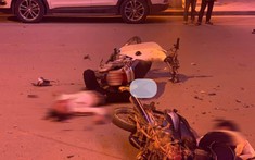 Sapa: Hai thanh niên tử vong sau khi tông xe máy vào nhau