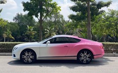 Bentley Continental GT được chủ nhân cho đổi sang bộ áo 2 tông màu rất sành điệu