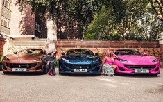 Tỷ phú Nigeria mua hẳn 3 chiếc siêu xe Ferrari Portofino chỉ để tặng cho 3 cô con gái cưng