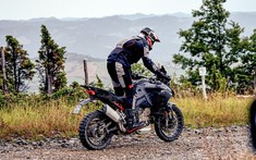 Ducati Multistrada V4 sẽ không dùng chung động cơ với Panigale và Streetfighter