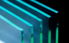 Sự khác biệt giữa Acrylic và Polycarbonate