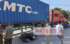 Video quay khoảnh khắc xe máy va chạm với xe container tại Bình Dương khiến 2 phụ nữ tử vong