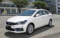 Suzuki Ciaz chốt lịch ra mắt vào cuối tuần này, "phả hơi nóng" lên Toyota Vios và Honda City