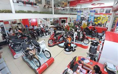 4 xe máy Honda giảm giá "khủng" nhất từ trước đến nay, Honda Winner X xác lập kỉ lục
