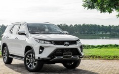 Toyota Fortuner 2020 chính thức ra mắt: giảm giá bản thiếu, giá bản “full” cán mốc 1,4 tỷ đồng