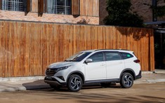 Không ra mắt bản mới, Toyota Rush đi đường giảm giá bán để hút khách Việt