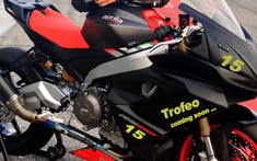 Chưa chính thức ra mắt, Aprilia RS660 sắp có phiên bản Trofeo đặc biệt cho đường đua