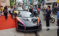 Cận cảnh dàn siêu xe hơn 180 tỷ đồng của doanh nhân quận 12 trên đường phố Sài thành