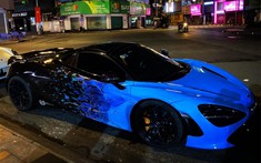 Thêm siêu xe bắt "trend" bộ áo 2 tông màu, lần này là McLaren 720S Spider với hoạ tiết nổi bật